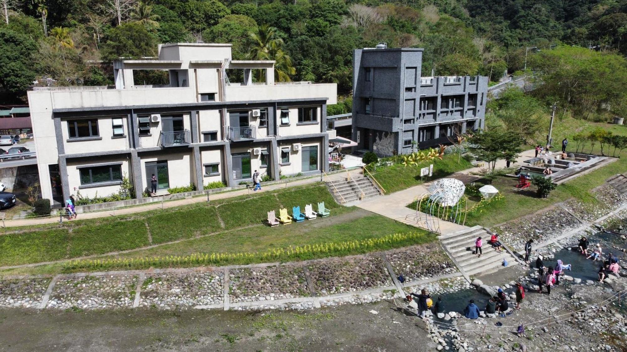 Antong Creekside Hot Spring Apartment Yuli Exterior foto